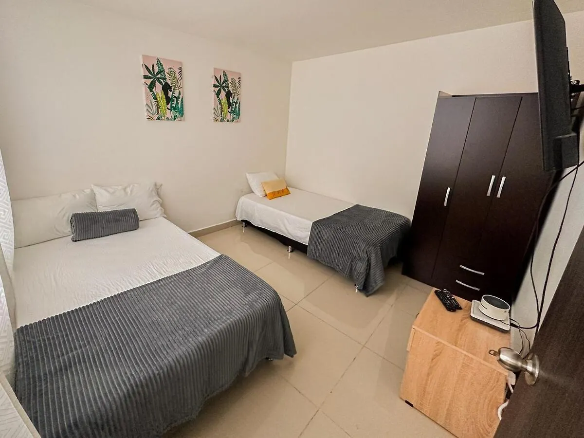 Excelente Ubicacion En La 70-Laureles Apartment Medellin