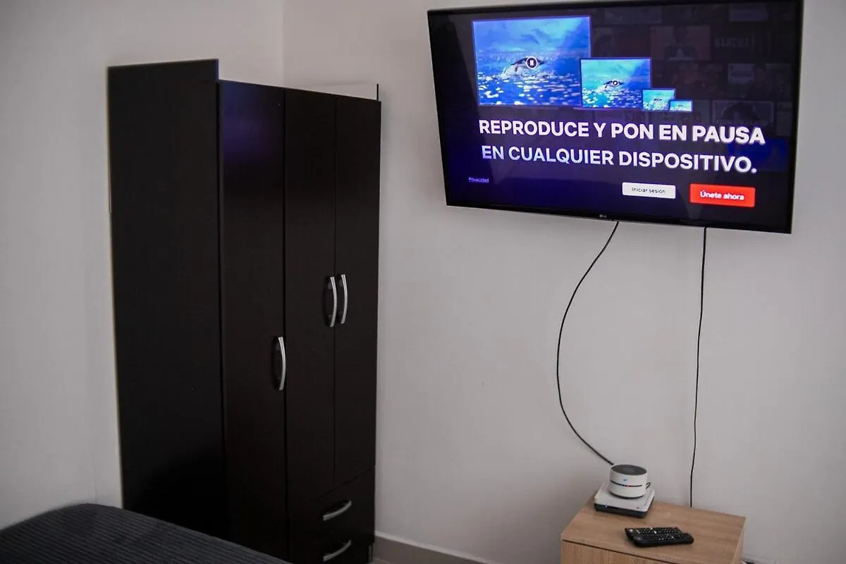 Excelente Ubicacion En La 70-Laureles Apartment Medellin 0*,  Colombia