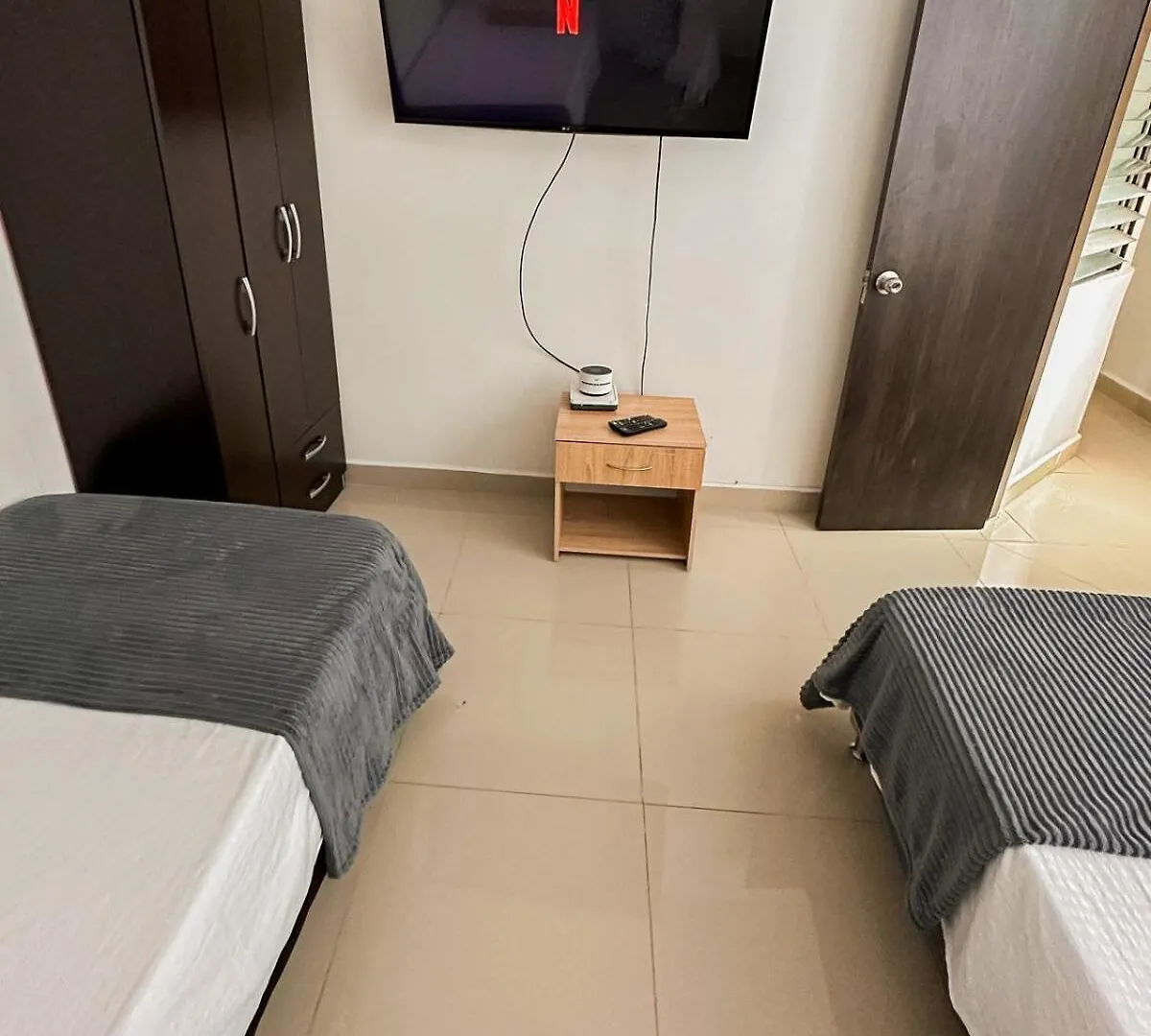 Excelente Ubicacion En La 70-Laureles Apartment Medellin