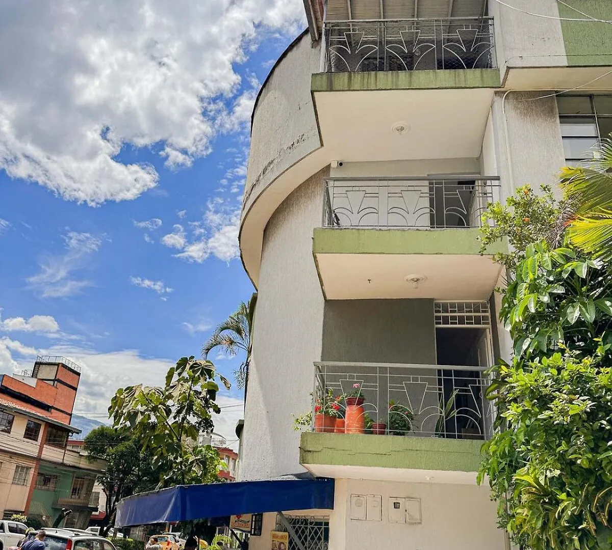 Excelente Ubicacion En La 70-Laureles Apartment Medellin Colombia